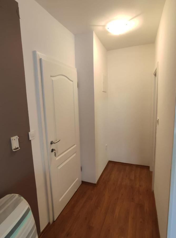 Ivana Apartman 2 Цриквеница Экстерьер фото